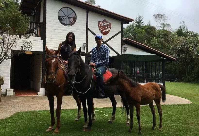 ホテル Estancia De La Campiña