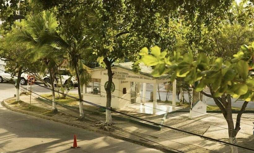 فندق Hospedaje Belmar