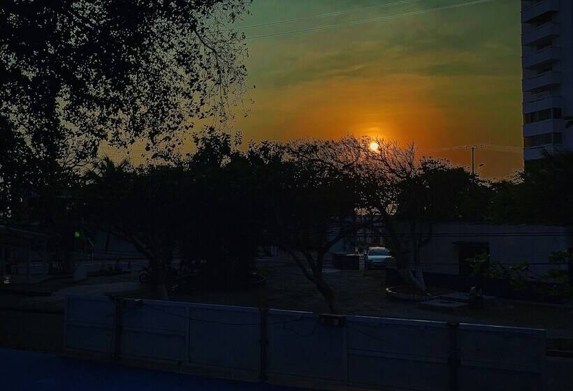 فندق Hospedaje Belmar