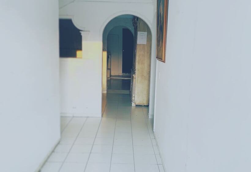 فندق Hospedaje Belmar