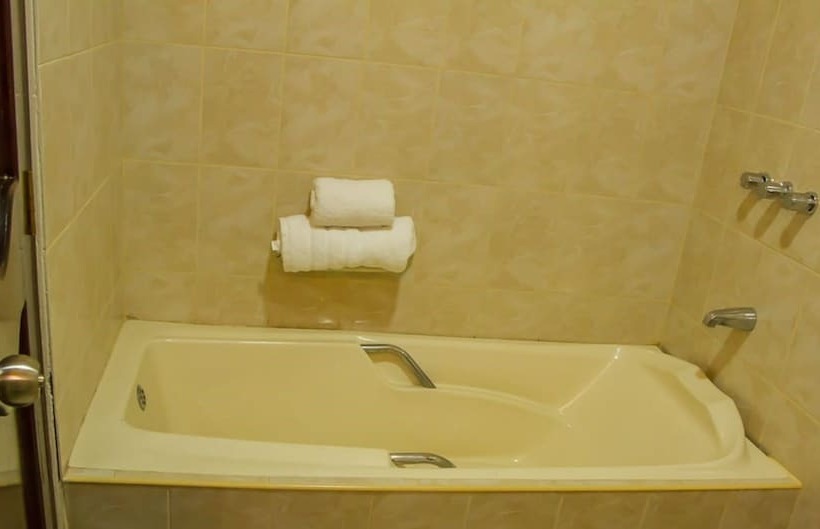 هتل Korimarka Suite