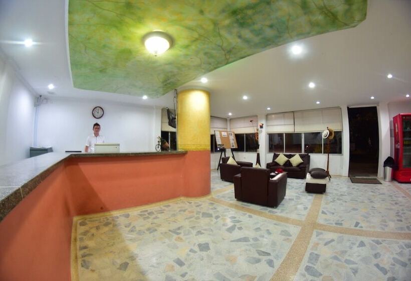 Hotel Montserrat Plaza