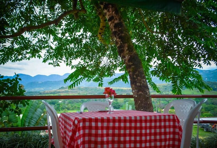 Hotel Montserrat Plaza