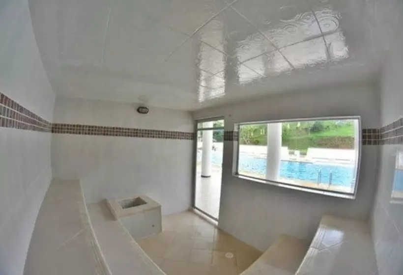 ホテル Montserrat Plaza