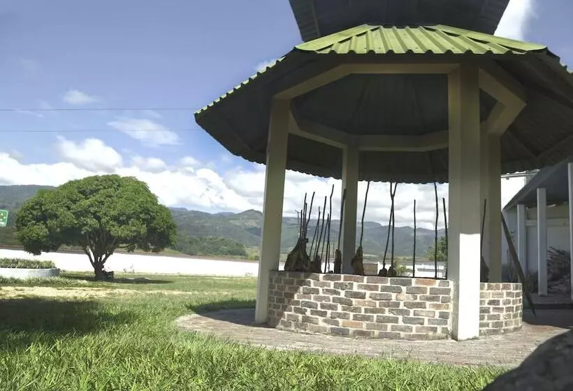 ホテル Montserrat Plaza