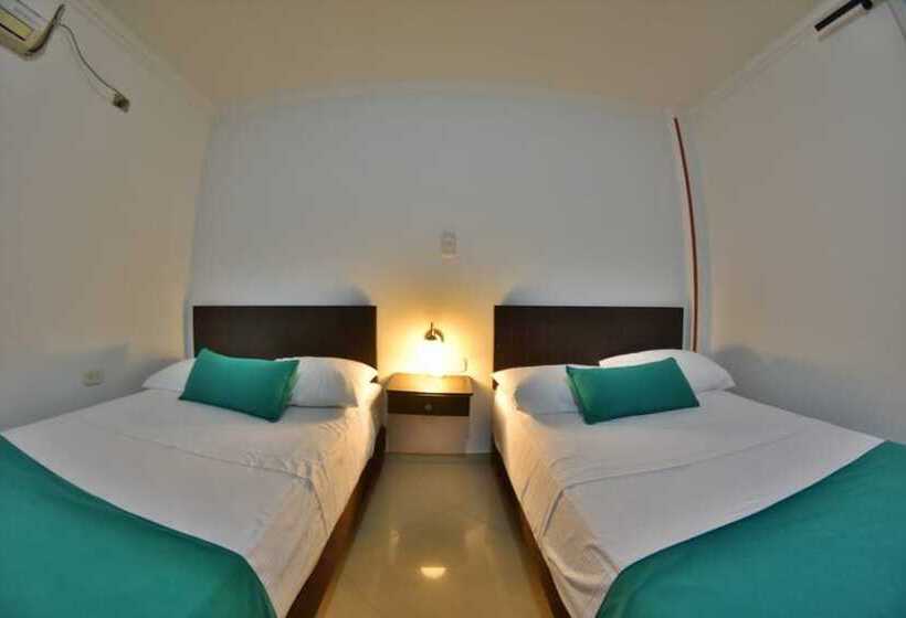 Hotel Montserrat Plaza