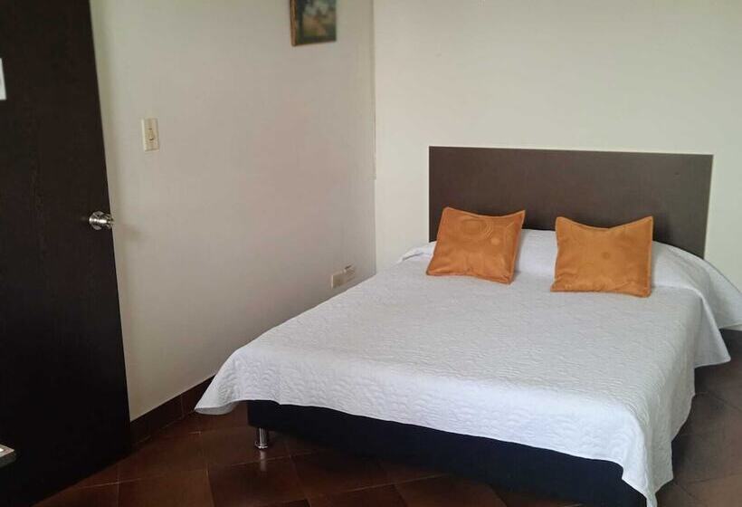 بنسيون C&s Habitaciones