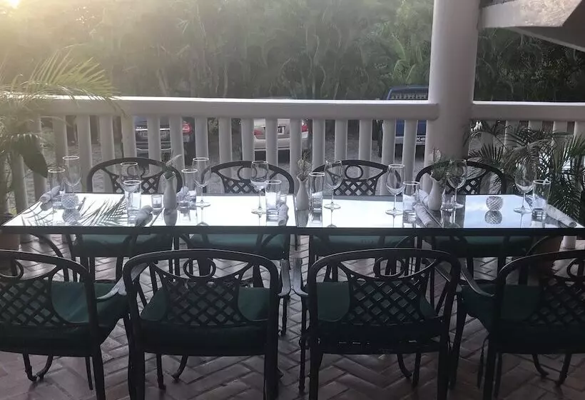 پانسیون L’escape A Boutique Resort