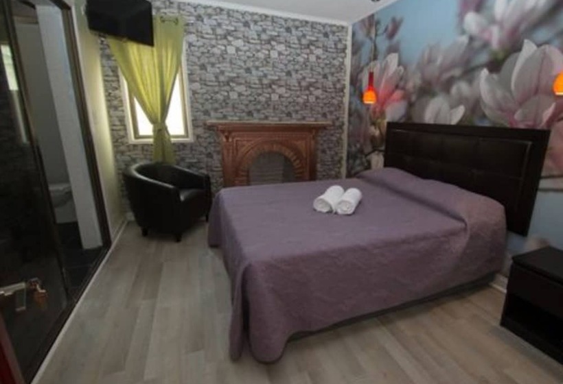 פנסיון Lux Suites