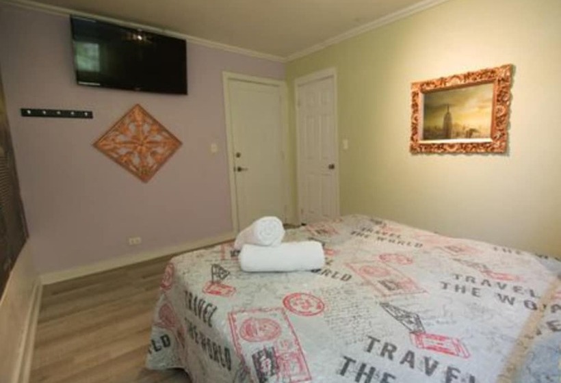 פנסיון Lux Suites