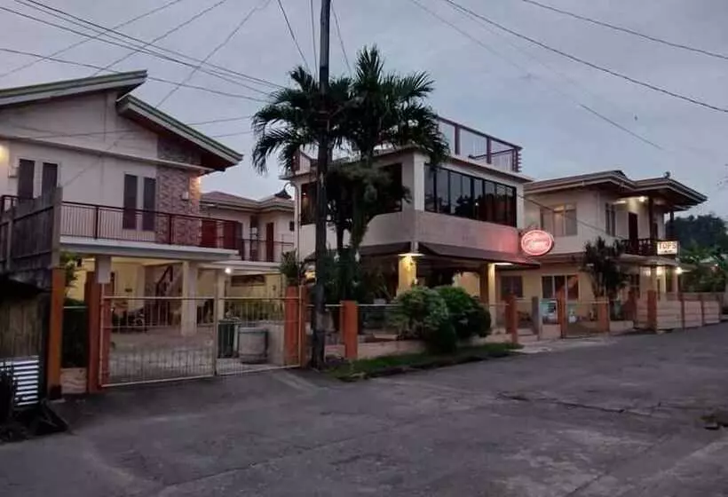 Majatalo Tops Lodging House