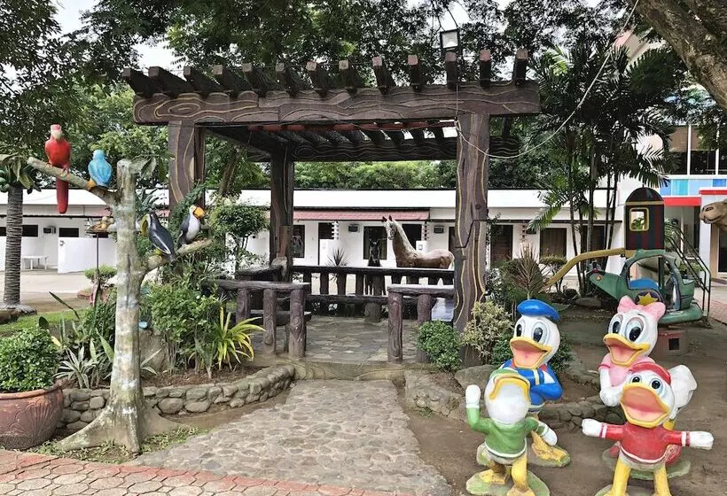 Quezon Premier Hotel Candelaria