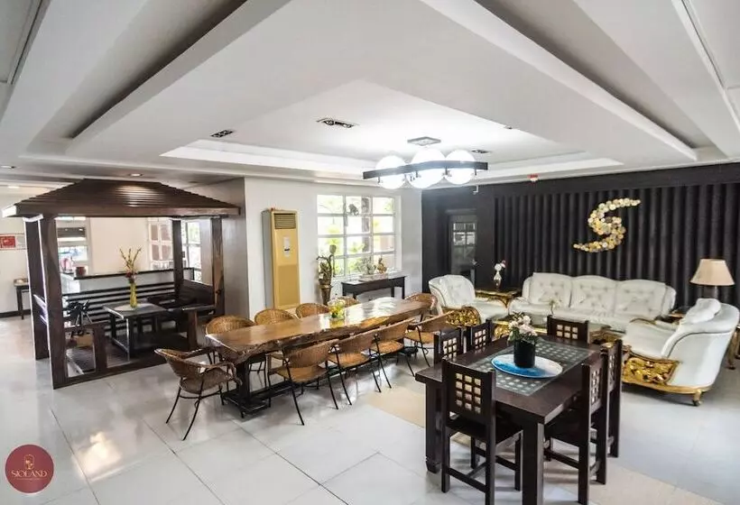 Quezon Premier Hotel Candelaria