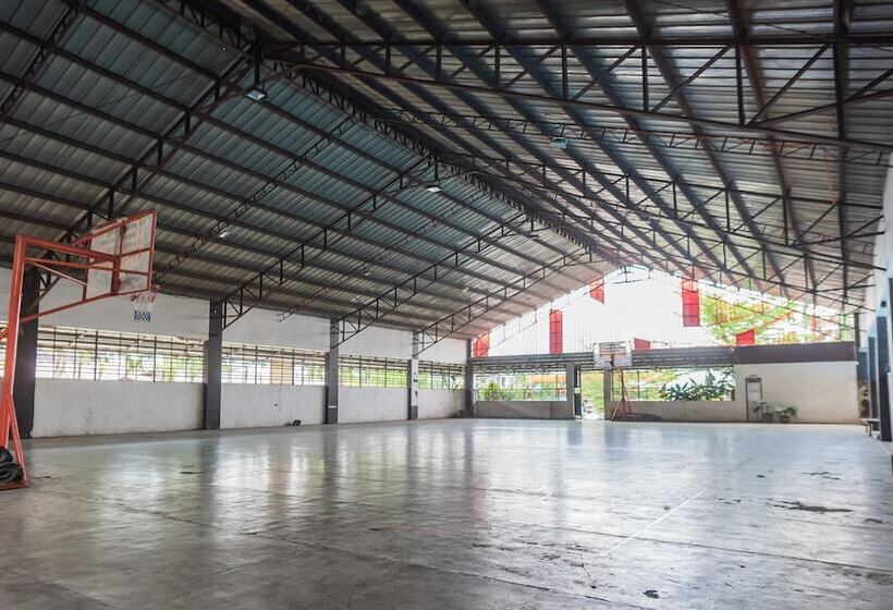 Quezon Premier Hotel Candelaria