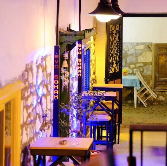 Sığacık Evo Pansiyon & Restoran