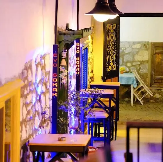 Sığacık Evo Pansiyon & Restoran