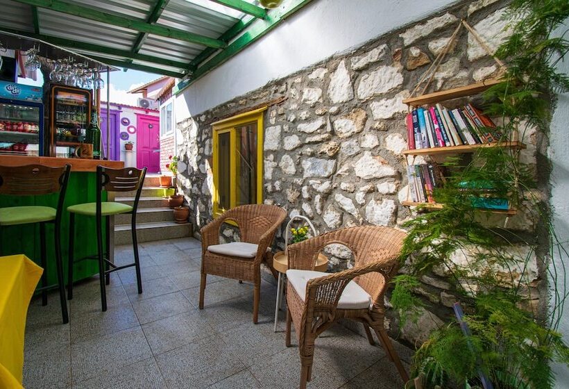 Sığacık Evo Pansiyon & Restoran