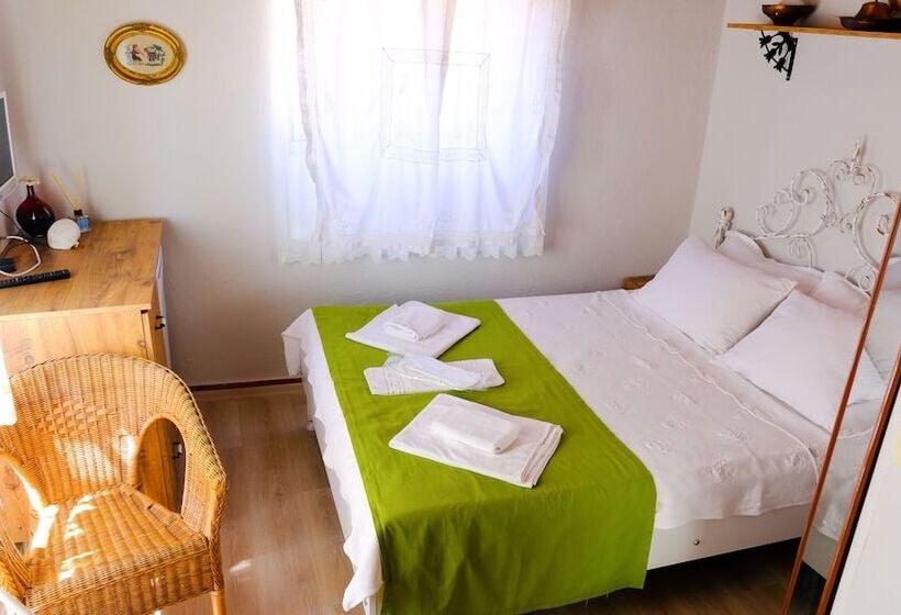 Sığacık Evo Pansiyon & Restoran