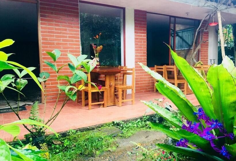 Bed and Breakfast Cabañas Armonía Y Jardín De Orquideas