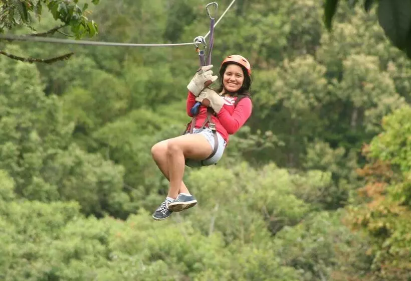 تختخواب و صبحانه Cabañas Armonía Y Jardín De Orquideas