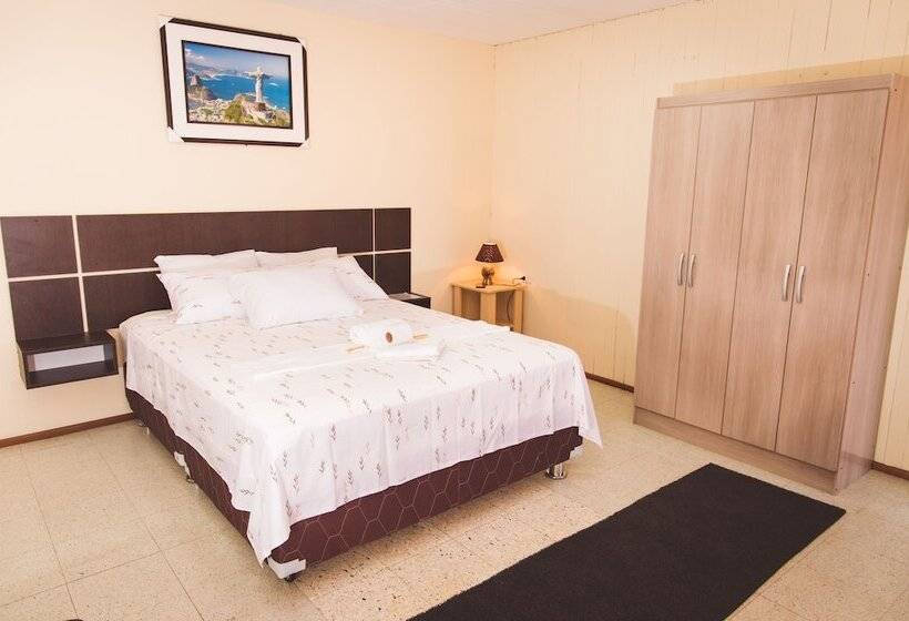 Bed & Breakfast Hospedaje Open House