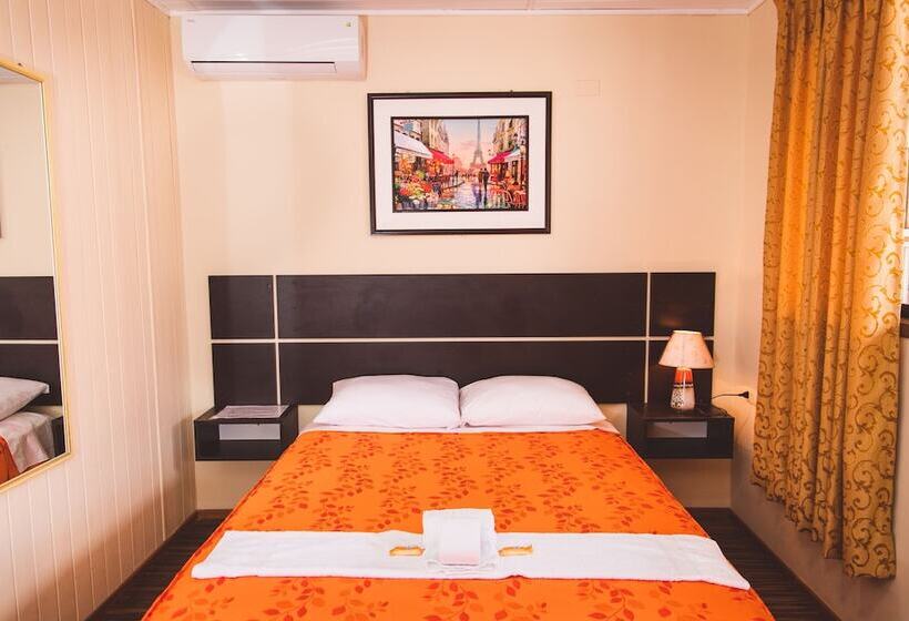 Bed & Breakfast Hospedaje Open House