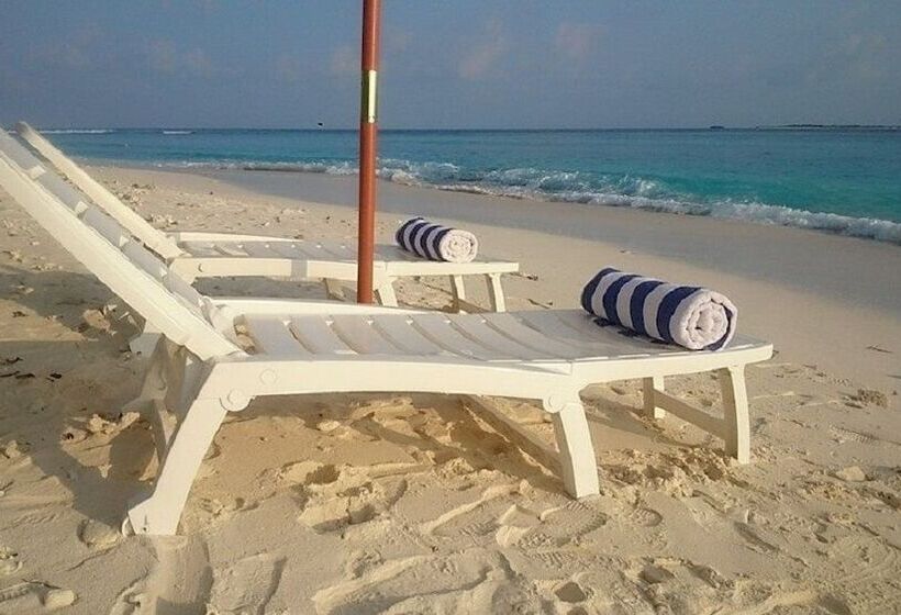 تختخواب و صبحانه Ungoofaaru Inn