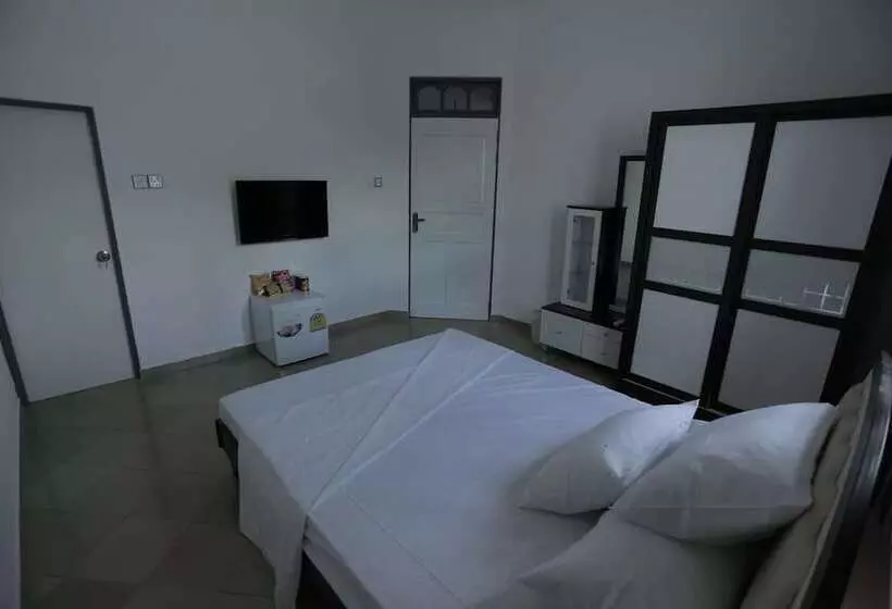 تختخواب و صبحانه Ungoofaaru Inn