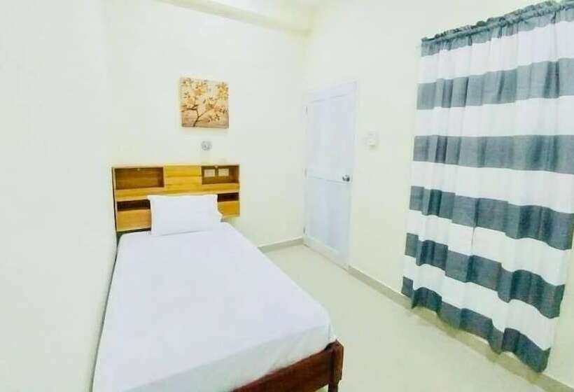 مسافرخانه Fenix