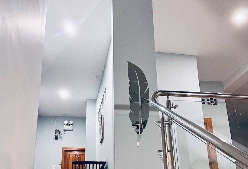 مسافرخانه Fenix