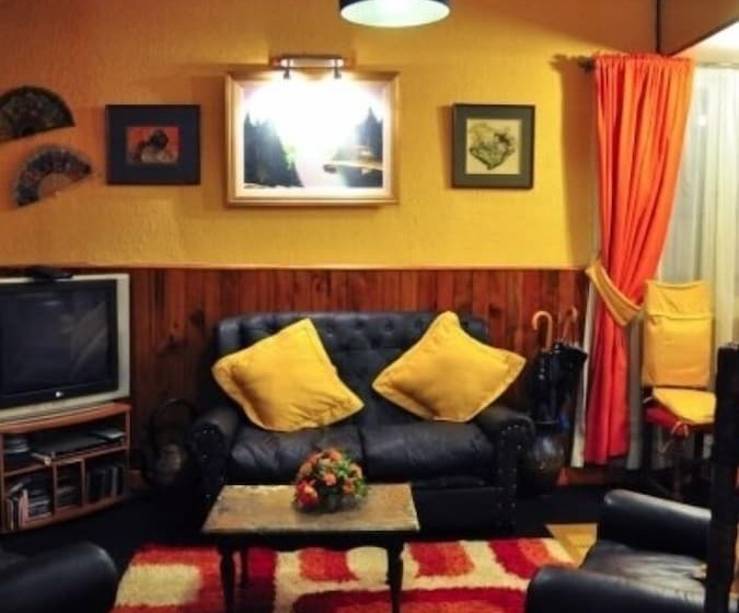 בית מלון כפרי El Escorial