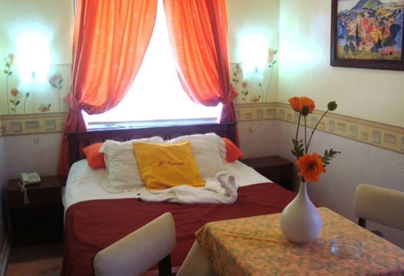 בית מלון כפרי El Escorial