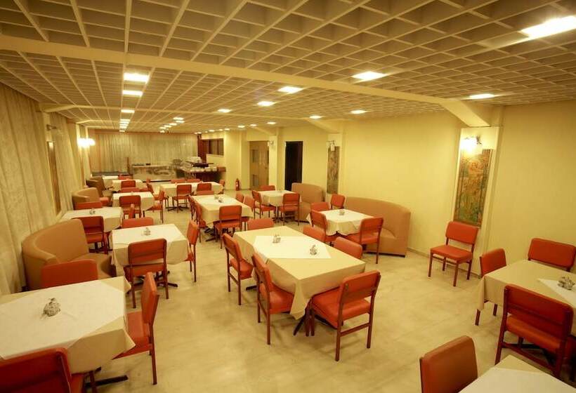 Grand Hotel Loutraki