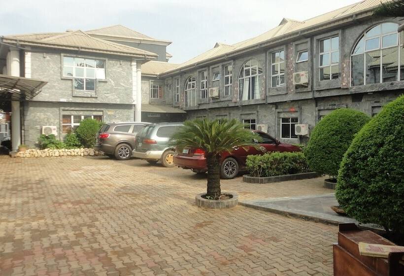 هتل Hamak Suites And Garden