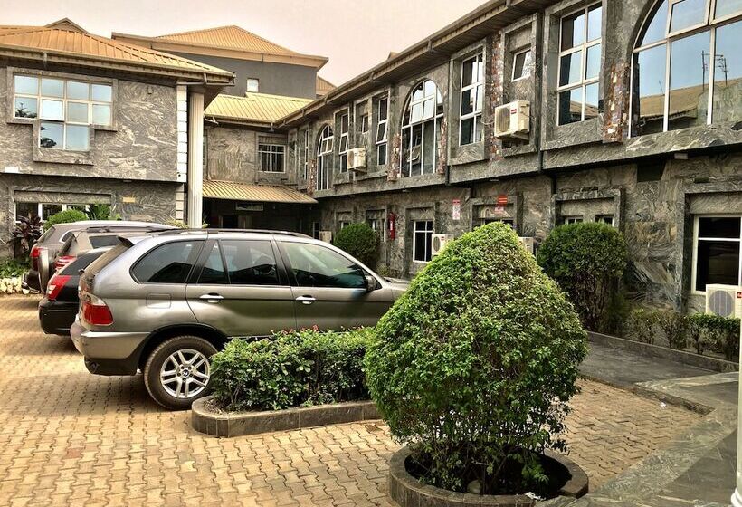 هتل Hamak Suites And Garden