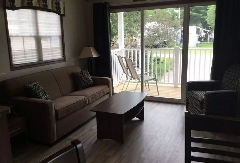 Hotelli Hidden Valley Rv Resort