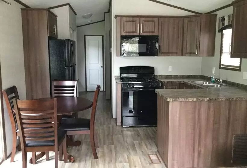 Hotelli Hidden Valley Rv Resort