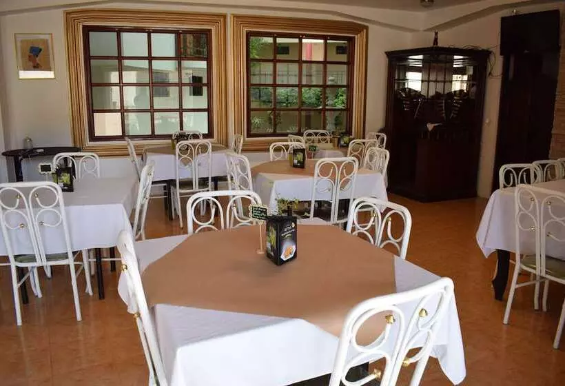 ホテル Hosteria El Descanso De Ramses