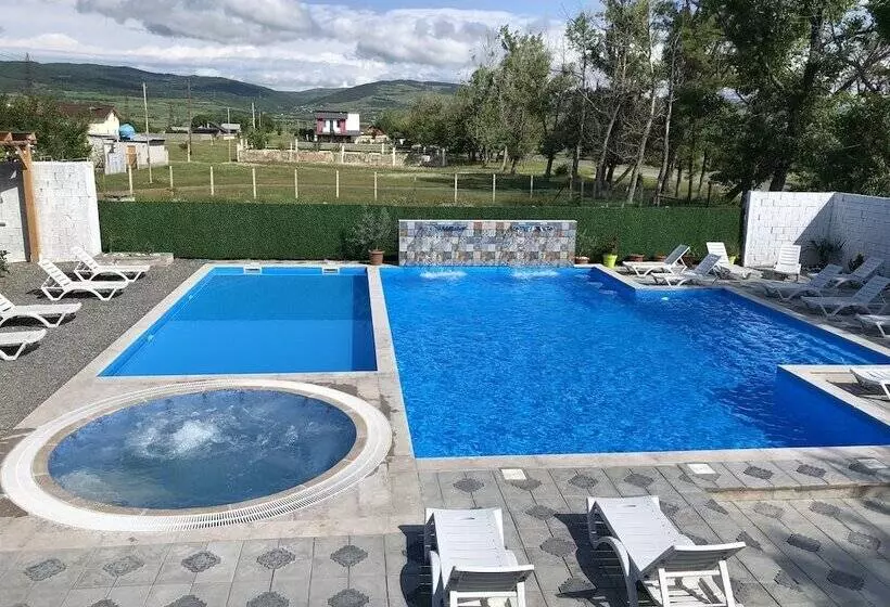 هتل Laguna Beach Club