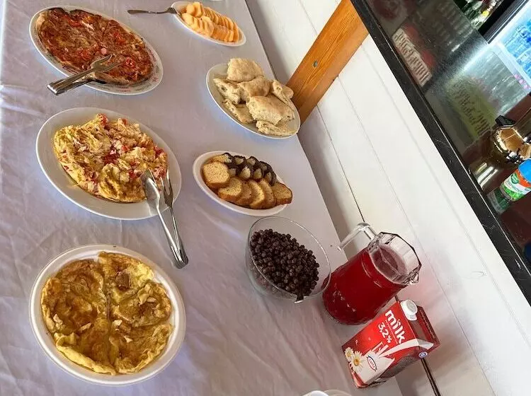 هتل Laguna Beach Club