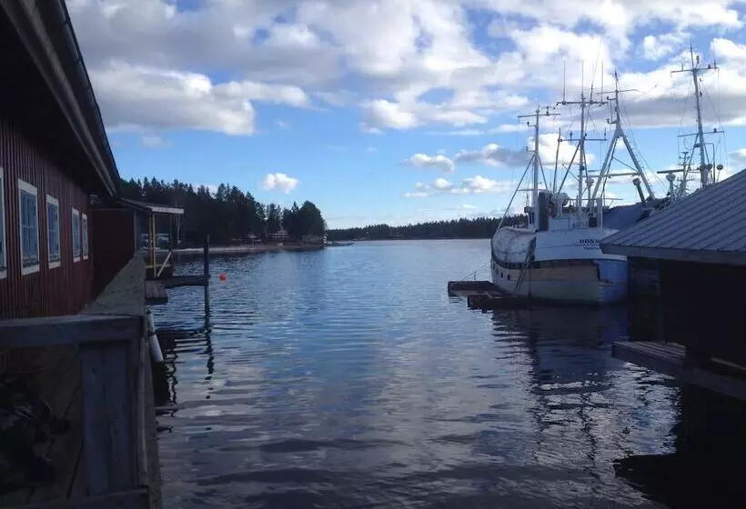 ホテル Mellanfjärden