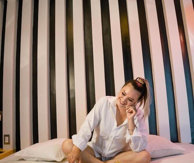 호텔 Orei Suites & Spa