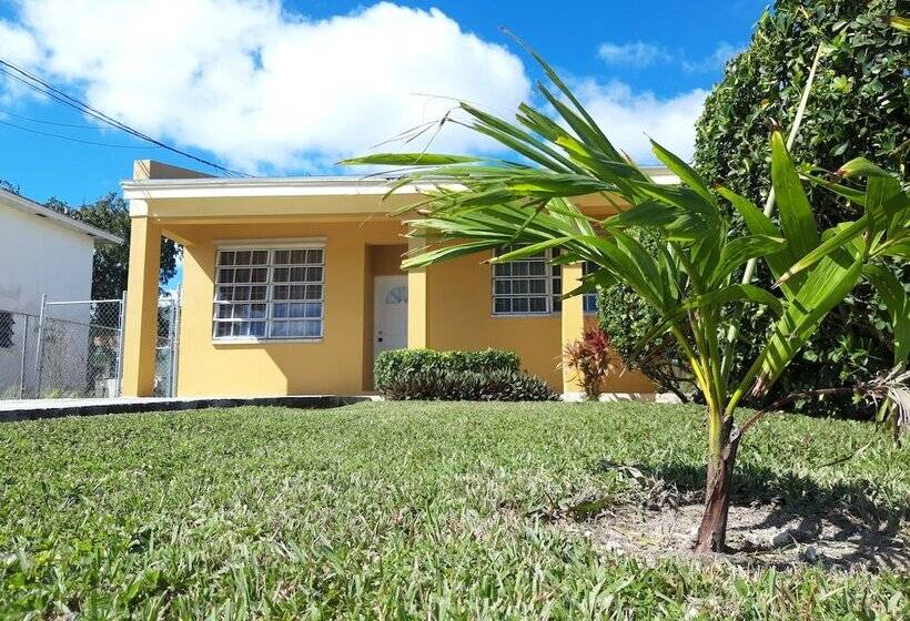 هتل Personal Touch Studio