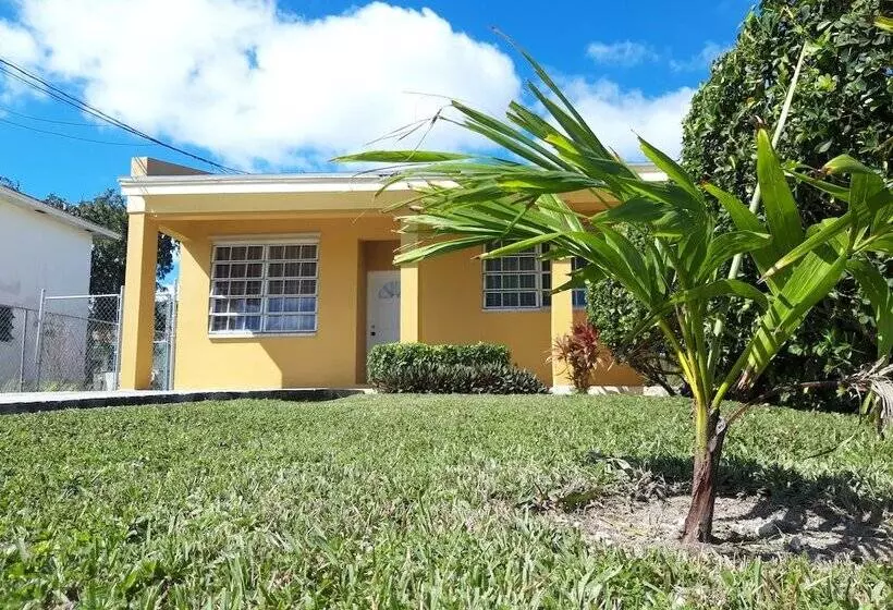 هتل Personal Touch Studio