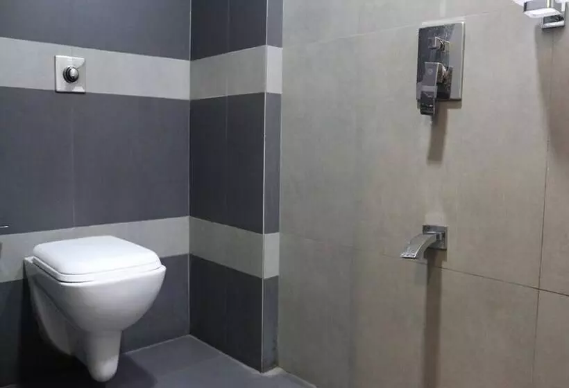 هتل Room Maangta 218   Thane East