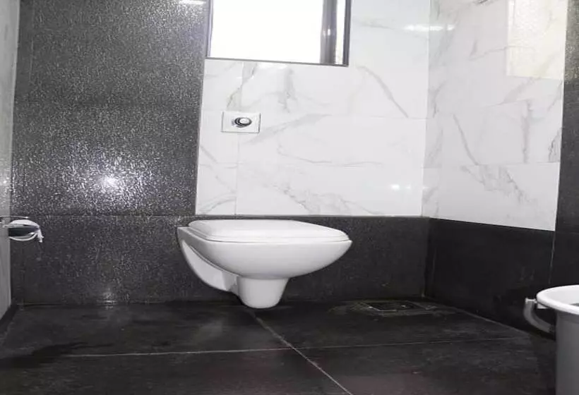 هتل Room Maangta 218   Thane East
