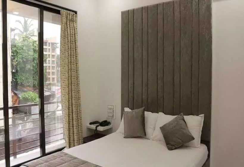 هتل Room Maangta 218   Thane East