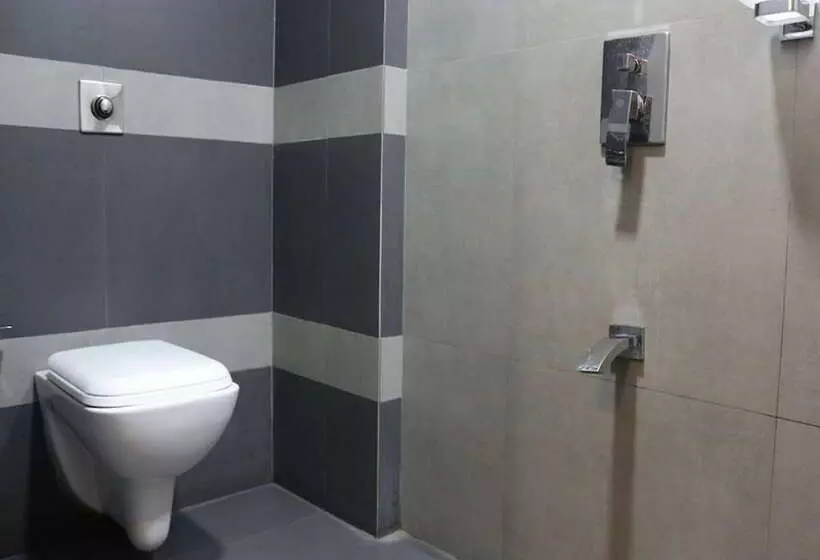 هتل Room Maangta 218   Thane East