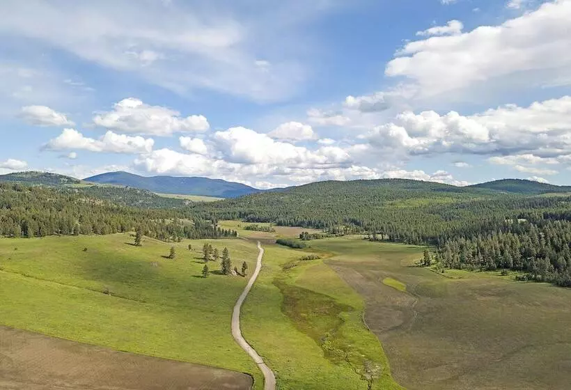 Maaseutuhotelli Eden Valley Guest Ranch