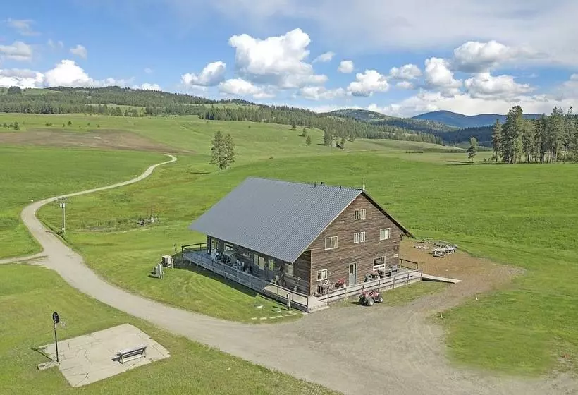 Maaseutuhotelli Eden Valley Guest Ranch